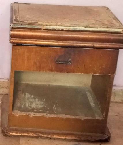 sale old bed set 