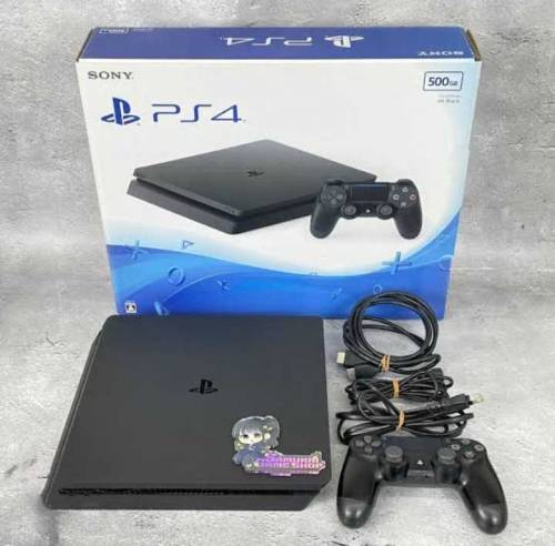 ps 4 slim 