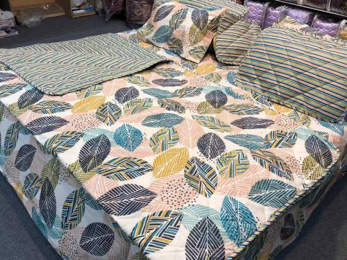 Bed sheet with 7 accesries