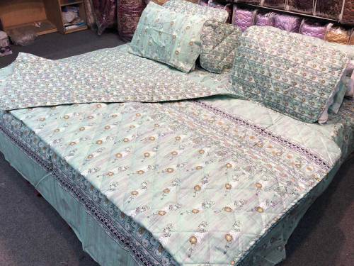Bed sheet with 7 accesries