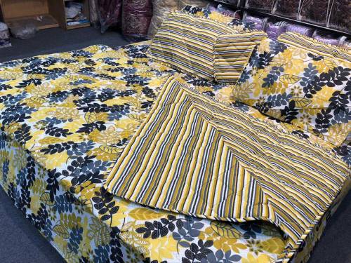 Bed sheet with 7 accesries