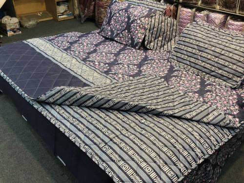Bed sheet with 7 accesries