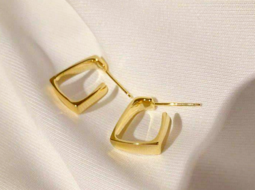 Square Ear Loops 