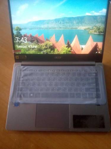 Accer Swift 1 for sale 10/10