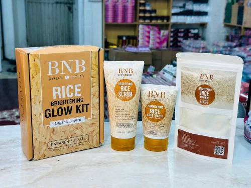 Whitening Rice Glow Kit1.Facewash2.Scrub3.Powder Mask