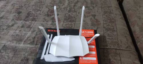 Tenda Gaming Wifi Router 