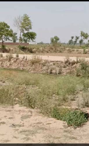 3 Marla plot on 30 feet road 