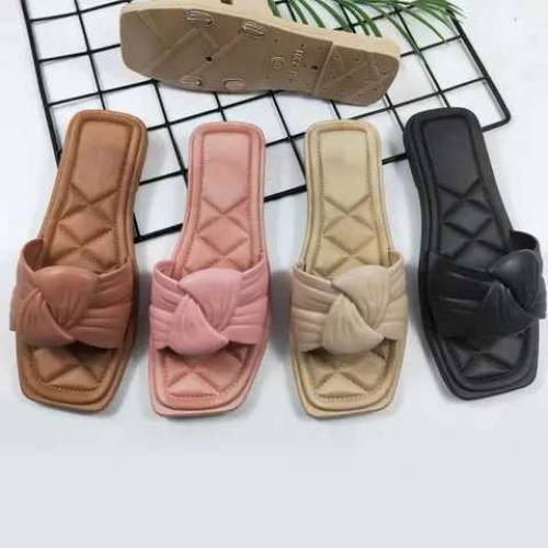 Ladies sleepera & Chappal