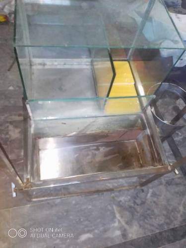 چلتی پھرتی شاپ 