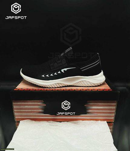 Men's fashion tennis shoes and other spory