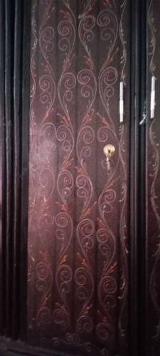 iron wardrobe 