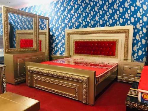 Mia furniture