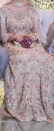 Your Big day dresses available on thrift prices