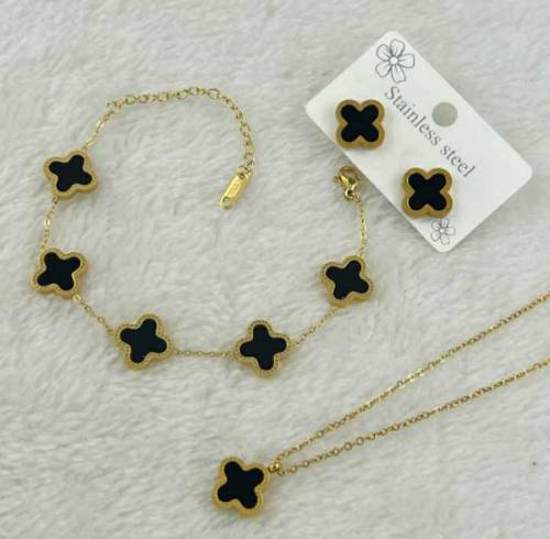 Clover leaf set