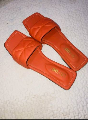 women comfortable slippers 
