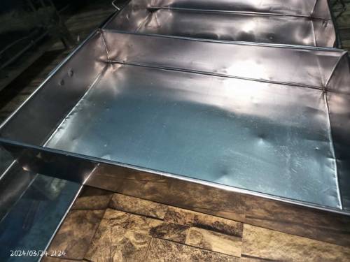 Steel tray for food working 