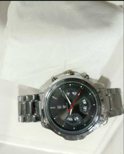 Men analogue watch's