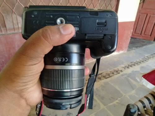700D Camera With assesries 2 Battery & Chargers Bag 32GB Card For Sale