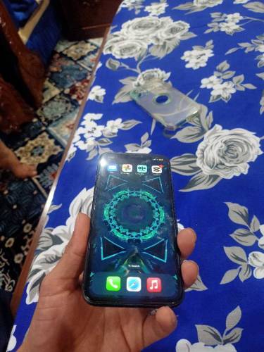iphone 11 pta block 64gb battry service 85 health 