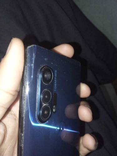 moto edges plus2020