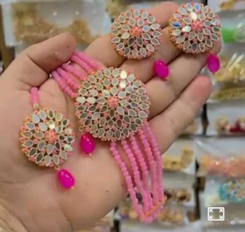 Kundan choker set