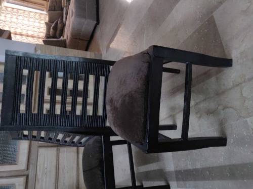 Dining table with 6 Chairs 