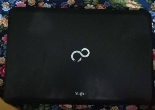 Fujitsu laptop urgent sale 