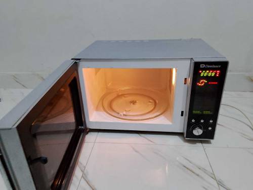 Dawlance microwave oven 2 in 1 full size  new condition