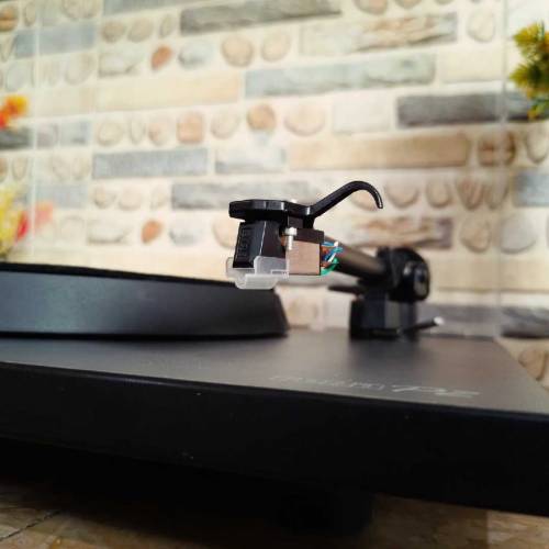 Rega P2  Turntable 