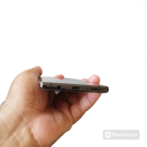 Samsung Galaxy A71 5G in just Rs. 40000