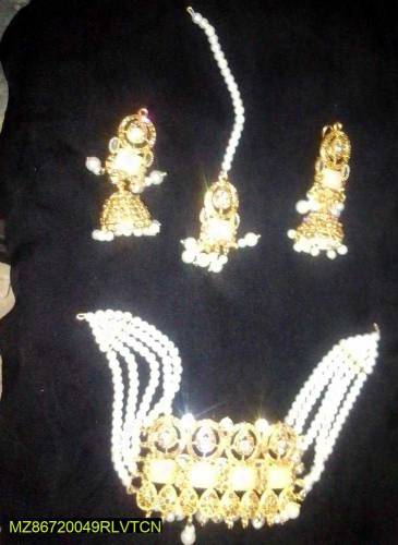 Choker set