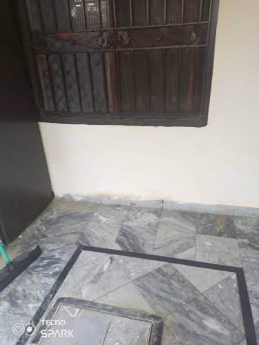 4 marla house urgent sale. 45 lakhs