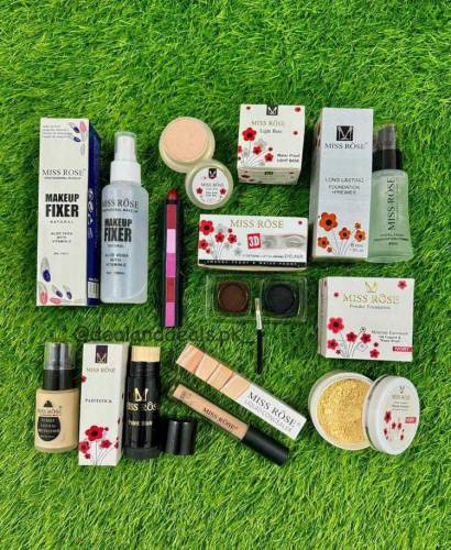 10 items in 1 Makeup Deal 🤩
