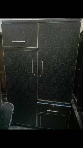 bed side tables.show cause. iron stnd.cup board.diamnd foam.snghr tble