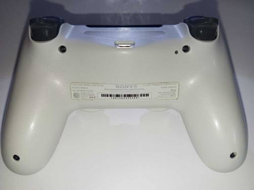 Ps4 Orignal Controller with 2 controller freaks