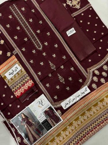 3 Pices Unstiched Lawn Suit