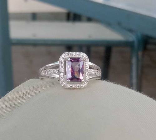 Ladies Silver Ring Made by Thailand 