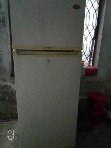 fridge for sale new dalvai hai aur gas dalvai hai 