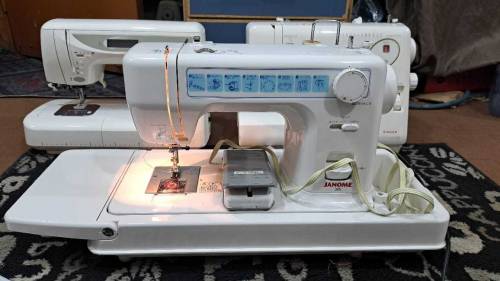 Japani sewing machine for sale 