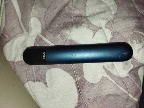 relx pod and vape pen 22