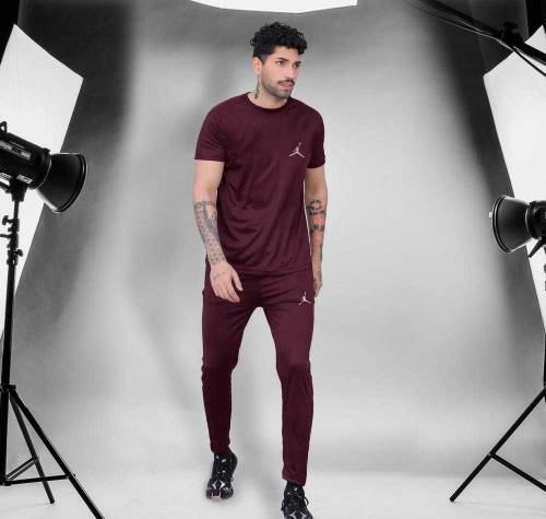 track suit availability in all colors and all design 
