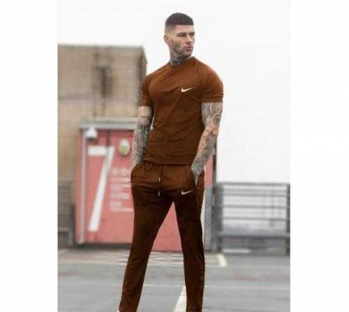 track suit availability in all colors and all design 