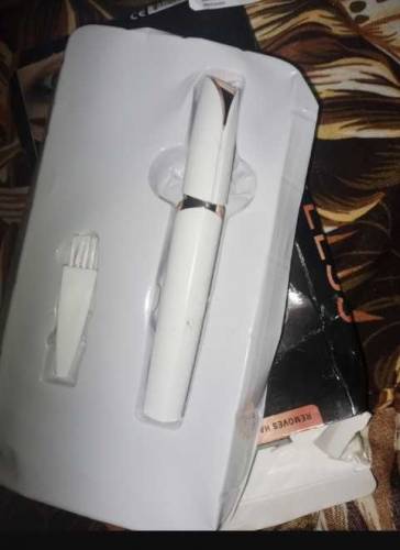 Electric rechargeable flawless eyebrow trimmer 