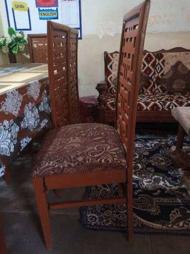 Dinning Table 