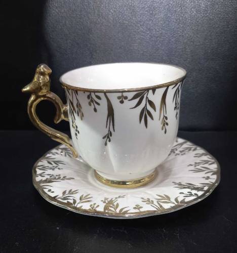 imported tea set with 6 cups and 6 saucers in high quality material 