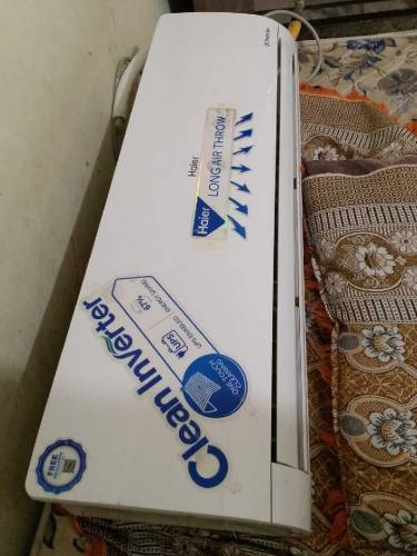 Haier dc inverter 1 5 ton bikl new condition 