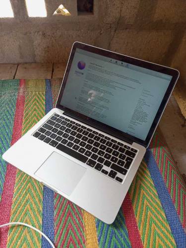 MacBook Pro 2015 (Early) 8GB Ram 512GB SSD