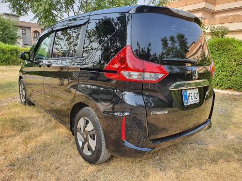 Honda Freed facelift
