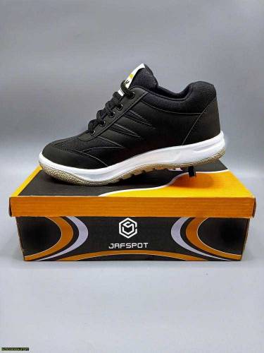 •  Material: Pu Leather•  Upper Sole: Pu Leather•  Lower Sole: Rubber•