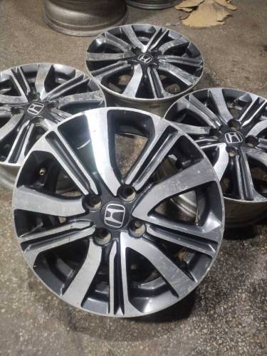 Honda city Aspire Original 15 size set Available 